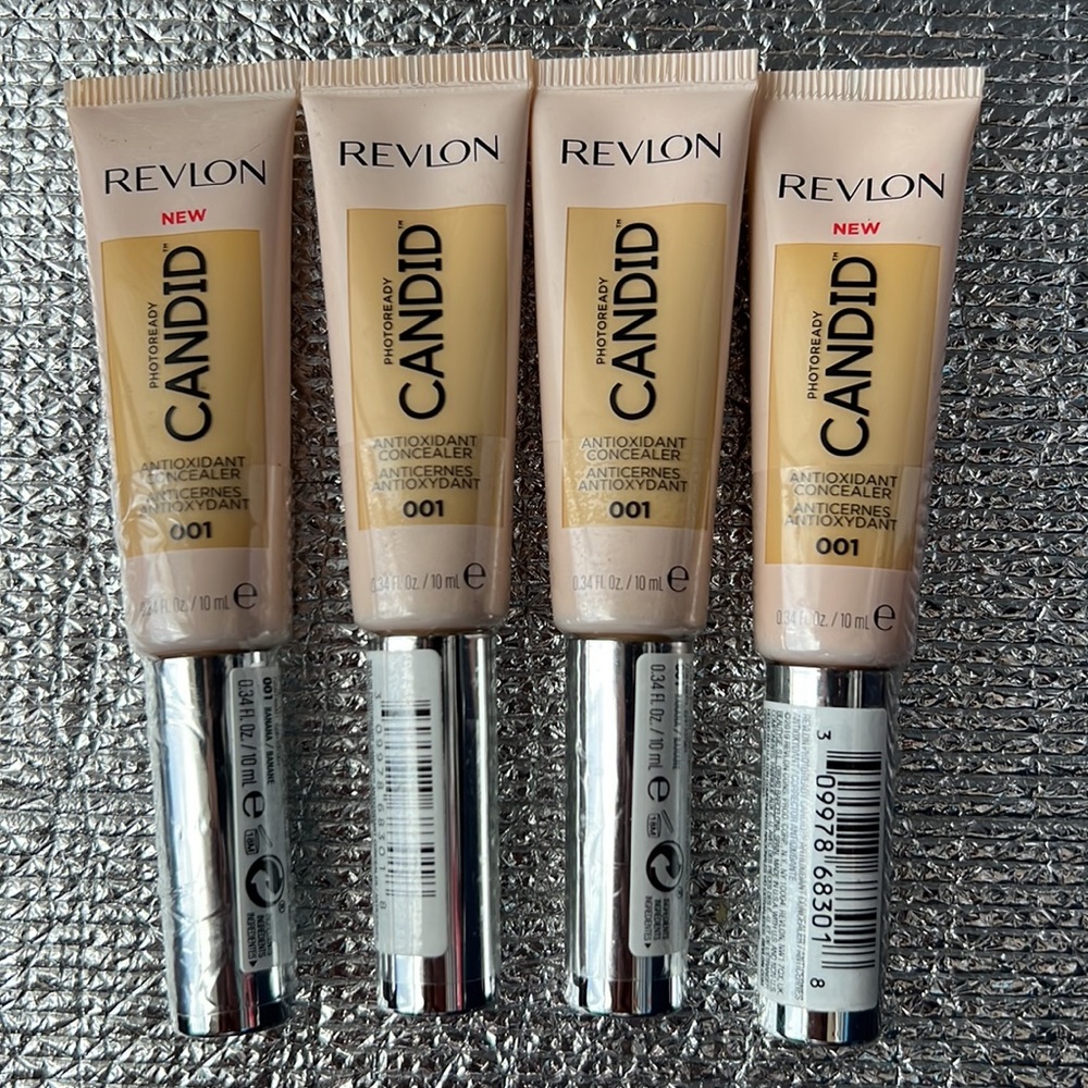 Revlon Concealer Bundle of 4 (001 Banana)
